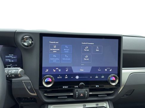 Used 2025 Lexus GX 550 image 24