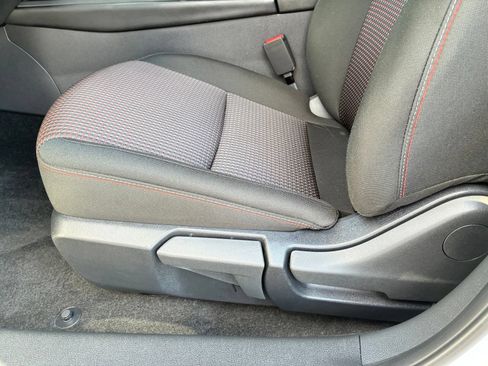 Used 2026 Nissan Sentra SR w/ Floor Mat Package FWD image 15