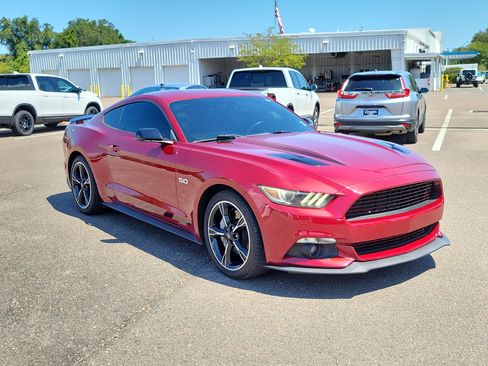 Used 2016 Ford Mustang GT Premium RWD image 7