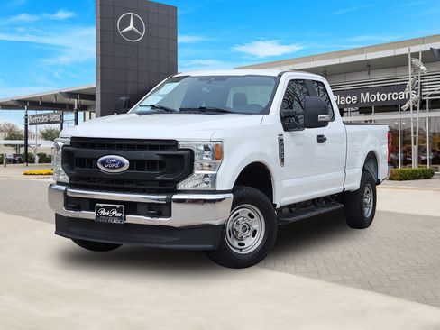 Used 2022 Ford F250 XL w/ Power Equipment Group image 1