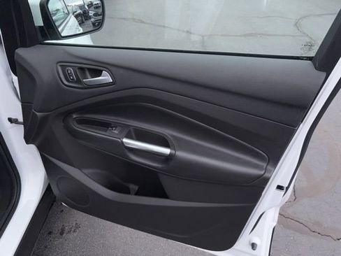 Used 2018 Ford Escape SE w/ SE Sync 3 Package image 6