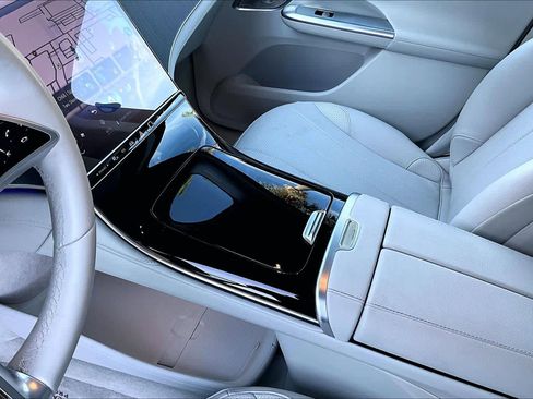 Used 2023 Mercedes-Benz EQE 350+ SUV image 16