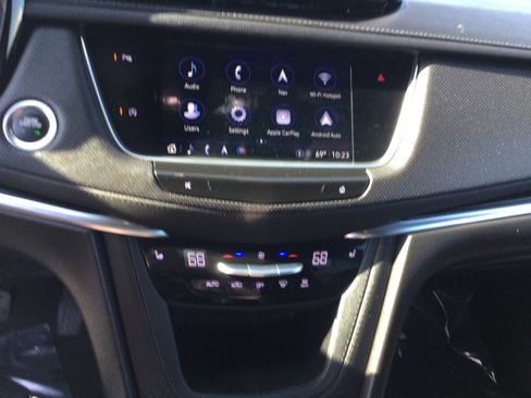 Used 2025 Cadillac XT5 Premium Luxury AWD/4WD image 17
