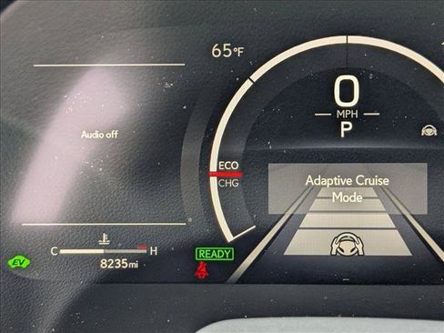 Used 2025 Lexus TX 500h AWD w/ Technology Package image 10