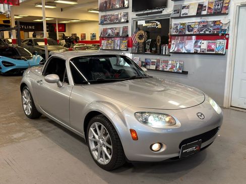 Used 2007 MAZDA MX-5 Miata Grand Touring w/ Premium Pkg RWD image 14