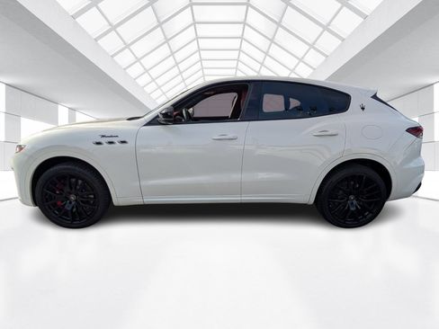 Used 2022 Maserati Levante Modena image 4
