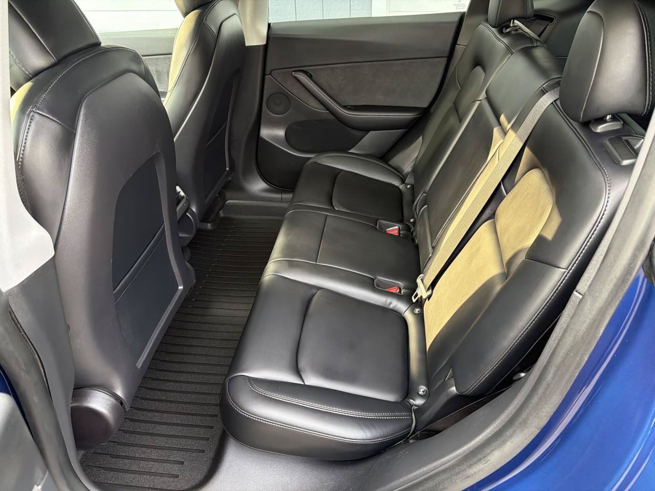 Used 2021 Tesla Model Y Long Range AWD/4WD image 9
