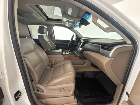 Used 2017 Chevrolet Tahoe Premier AWD/4WD image 35