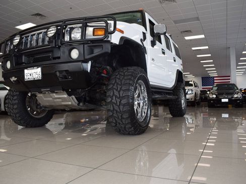 Used 2003 HUMMER H2 w/ Preferred Equipment Group AWD/4WD image 6