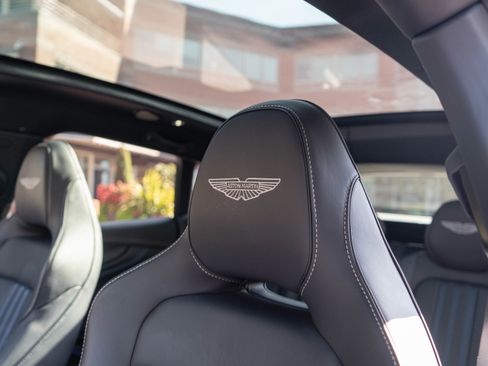 Used 2025 Aston Martin DBX 707 image 37