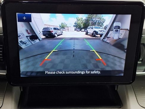 Used 2023 Ford Explorer XLT w/ Equipment Group 202A AWD/4WD image 15