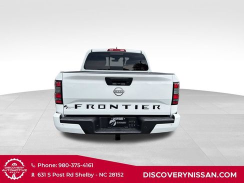 Certified 2025 Nissan Frontier SV RWD image 7
