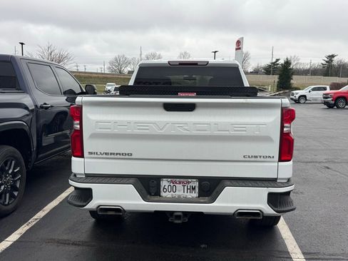 Used 2020 Chevrolet Silverado 1500 Custom w/ Custom Value Package image 7