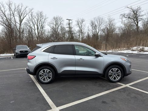 Used 2022 Ford Escape SEL image 9