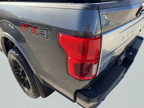 Used 2019 Ford F150 Platinum w/ Equipment Group 701A Luxury image 15