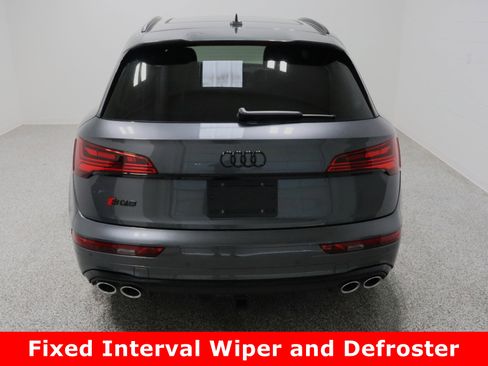 Used 2024 Audi SQ5 Prestige image 8