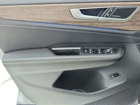 Used 2026 Volkswagen Atlas SEL Premium R-Line image 38