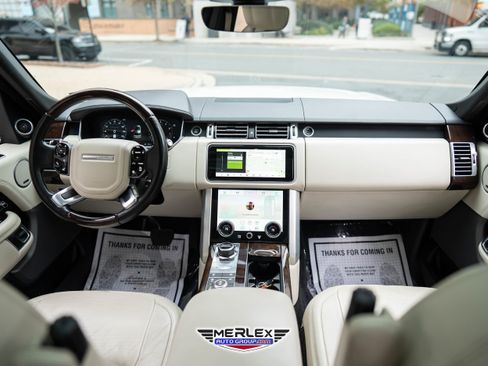 Used 2018 Land Rover Range Rover Supercharged image 14