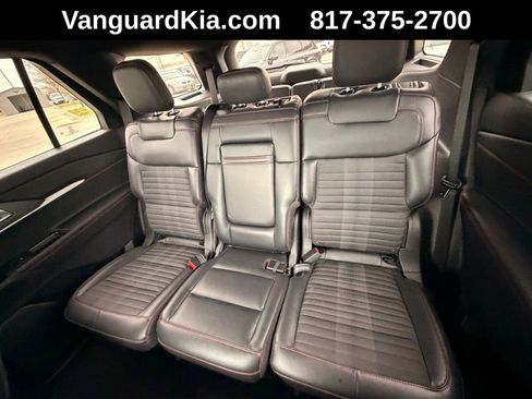 Used 2025 Ford Explorer ST-Line image 26