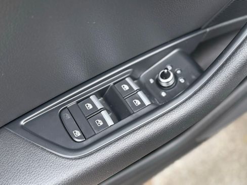 Used 2018 Audi A4 2.0T Ultra Premium Plus w/ Premium Plus Package image 17