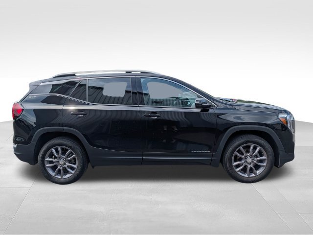 Used 2023 GMC Terrain SLT w/ Infotainment Package II AWD/4WD image 8
