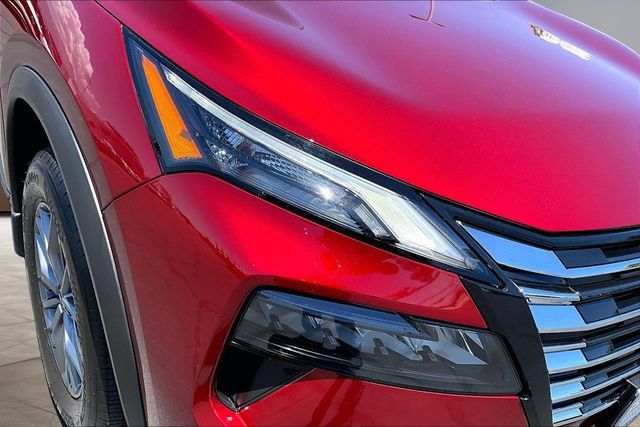 Certified 2026 Nissan Rogue S FWD image 30