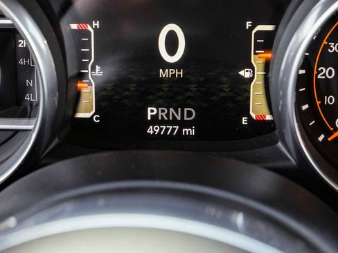 Used 2018 Jeep Wrangler Unlimited Sahara image 19