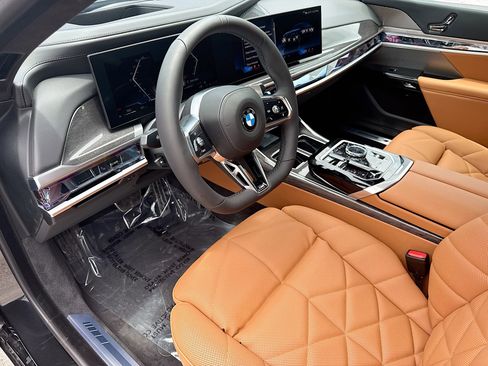New 2026 BMW 740i w/ Premium Package RWD image 25