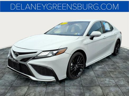 Used 2023 Toyota Camry XSE image 7