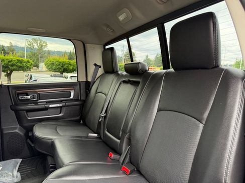 Used 2016 RAM 2500 Laramie w/ Convenience Group AWD/4WD image 31