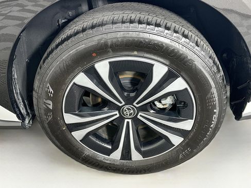 Used 2024 Toyota bZ4X XLE image 11