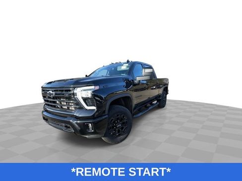 Used 2024 Chevrolet Silverado 2500 LT w/ Midnight Edition image 5