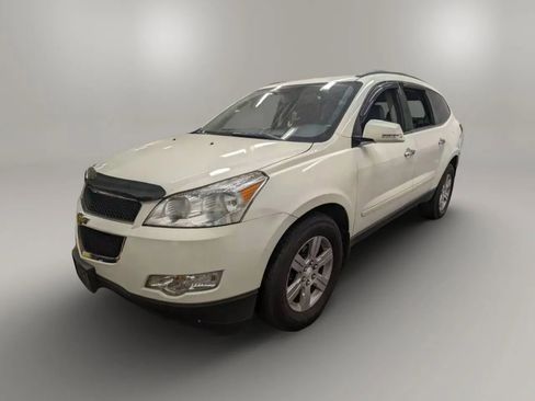 Used 2011 Chevrolet Traverse LT w/ Personal Connectivity Package image 1