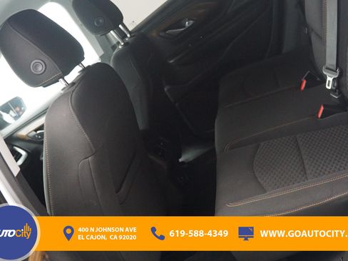 Used 2018 GMC Terrain SLE w/ Driver Convenience Package FWD image 14