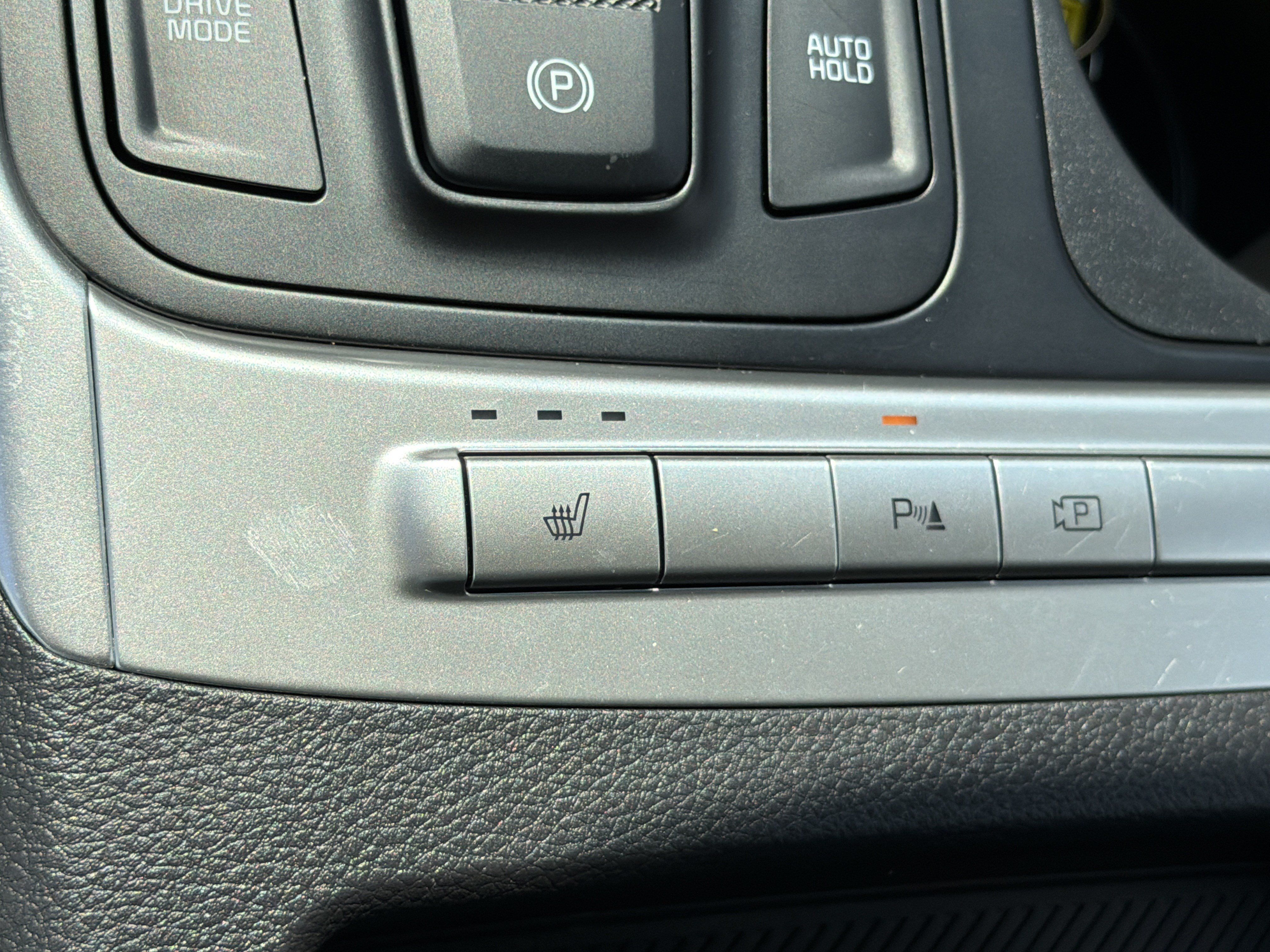 Certified 2026 Kia Carnival FWD image 32