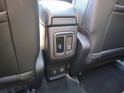 Used 2020 Jeep Compass Limited w/ Safety & Security Group AWD/4WD image 12