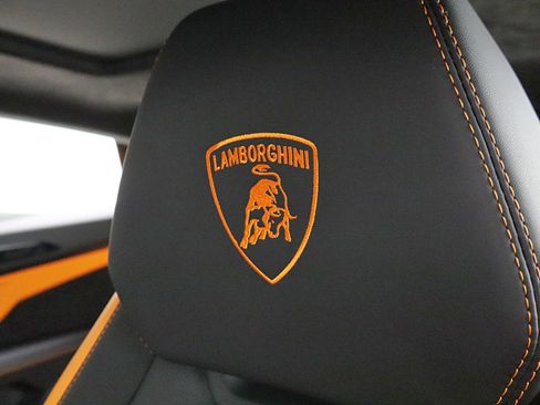 Used 2024 Lamborghini Urus S image 34