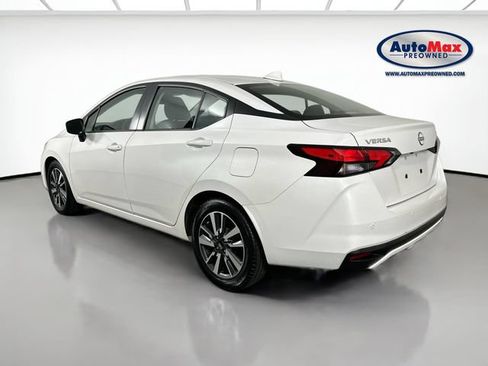 Used 2024 Nissan Versa SV FWD image 6
