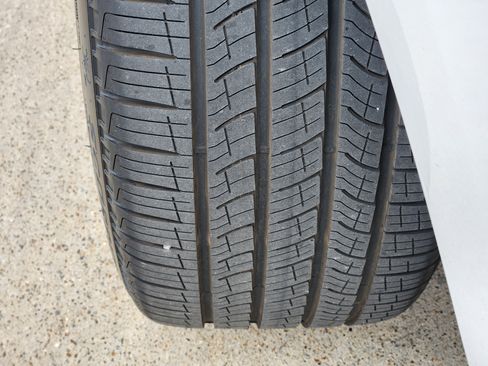 New 2026 Land Rover Range Rover Long Wheelbase SE image 11