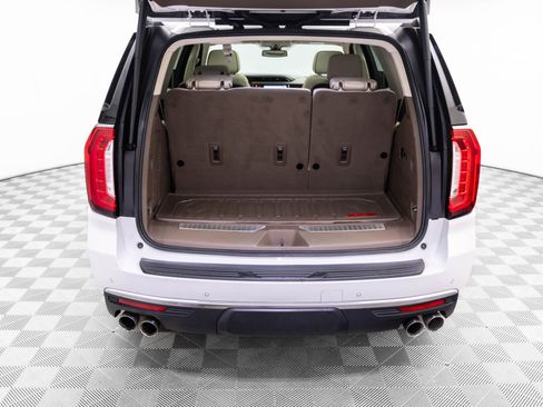 Used 2021 GMC Yukon Denali image 36