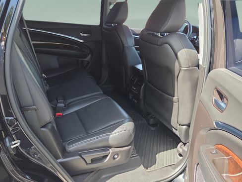 Used 2018 Acura MDX SH-AWD image 15