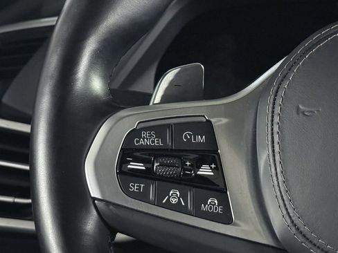 Used 2022 BMW X7 M50i image 55