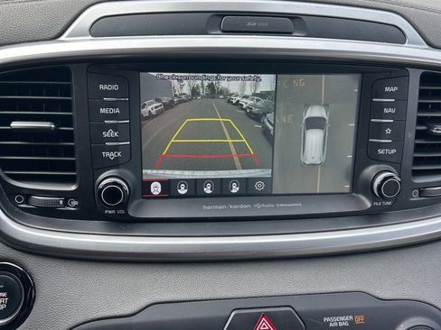 Used 2020 Kia Sorento SX image 14