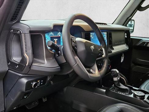 New 2026 Ford Bronco Badlands image 3