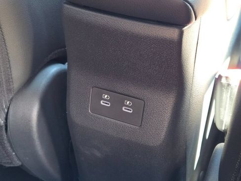 Used 2026 Nissan Kicks SR w/ SR Premium Package FWD image 10