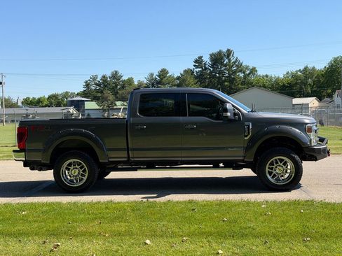 Used 2021 Ford F250 Lariat w/ Lariat Value Package AWD/4WD image 9