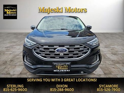 Used 2022 Ford Edge Titanium w/ Equipment Group 301A image 2