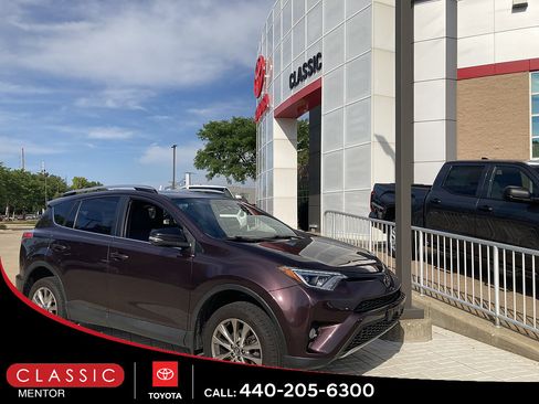 Used 2017 Toyota RAV4 SE w/ Power Extra Value Package AWD/4WD image 1