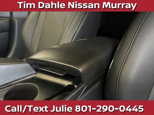 Used 2022 Hyundai Elantra SEL w/ Preferred Accessory Package FWD image 31