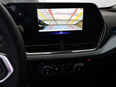 New 2026 Chevrolet Trax LT w/ LT Convenience Package image 21